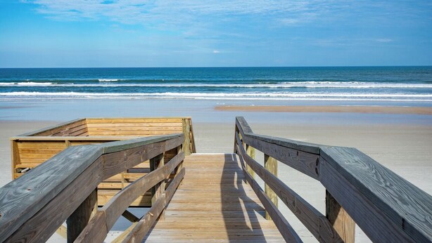 Beach nearby, beach towels