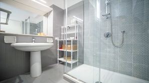 Apartment, Balcony, Sea View | Bathroom | Bidet