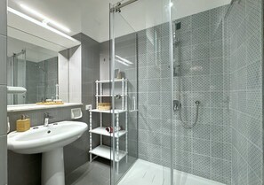 Apartment, Balcony, Sea View | Bathroom - Solemar Sicilia - Casa Carina (Bagheria)