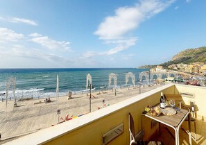 Apartament, balcó, vistes al mar | Vista de l'aigua
