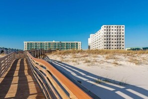 Appart'hôtel, 2 chambres | Enceinte de l’hébergement