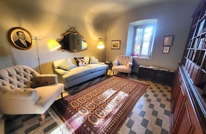 TV connectée, cheminée