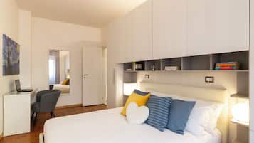 1 chambre, bureau, espace de travail pour ordinateur portable