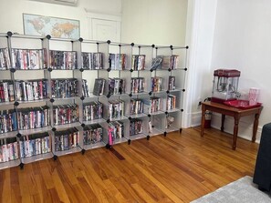 Interior - Free Parking, Private Terrace, Tea Lounge, Harry Potter  (Montréal)