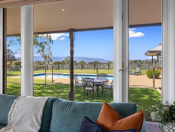 Interior - Hubbard Hill Yarra Glen Oasis: 4-Bdrm Home with Pool & Stunning Valley Views (yarra glen)