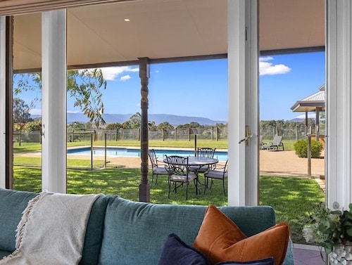 Hubbard Hill Yarra Glen Oasis: 4-Bdrm Home with Pool & Stunning Valley Views