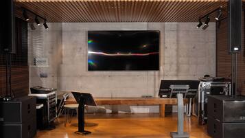 Télévision à écran plat