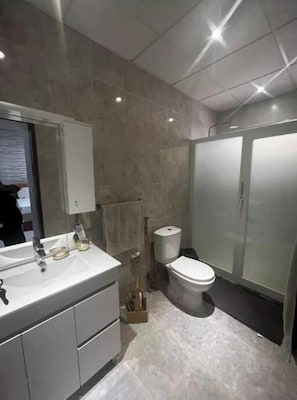 Towels, toilet paper