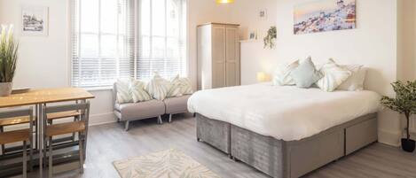 1 Schlafzimmer, Schreibtisch, Bügeleisen/Bügelbrett, WLAN