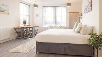 1 bedroom, desk, iron/ironing board, WiFi