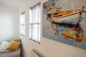 Interior - Host & Stay | The Crow's Nest (Ramsgate)