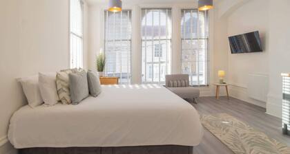 Host & Stay | Harbour Rest