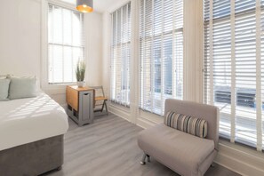 1 bedroom, desk, iron/ironing board, WiFi - Host & Stay | Harbour Rest (Ramsgate)