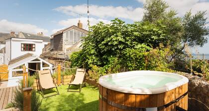 Host & Stay | The Hideaway