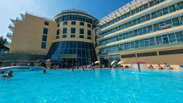 Alberca al aire libre por temporada