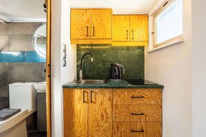 Dusj, hårføner og håndklær