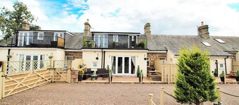 3 Bedroom 2 Bathroom Cottage Norham Berwick-upon-tweed -log Fire - Dog Friendly