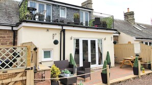 House, 3 Bedrooms, Accessible, Smoking | Outdoor dining