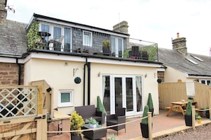 House, 3 Bedrooms, Accessible, Smoking | Outdoor dining