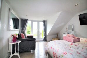 House, 3 Bedrooms, Accessible, Smoking