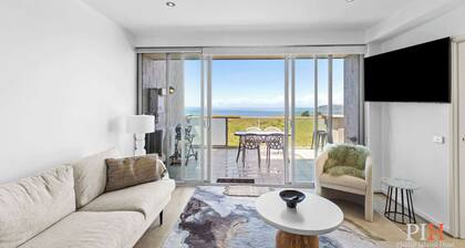All the Views, 2 Bedroom App San Remo