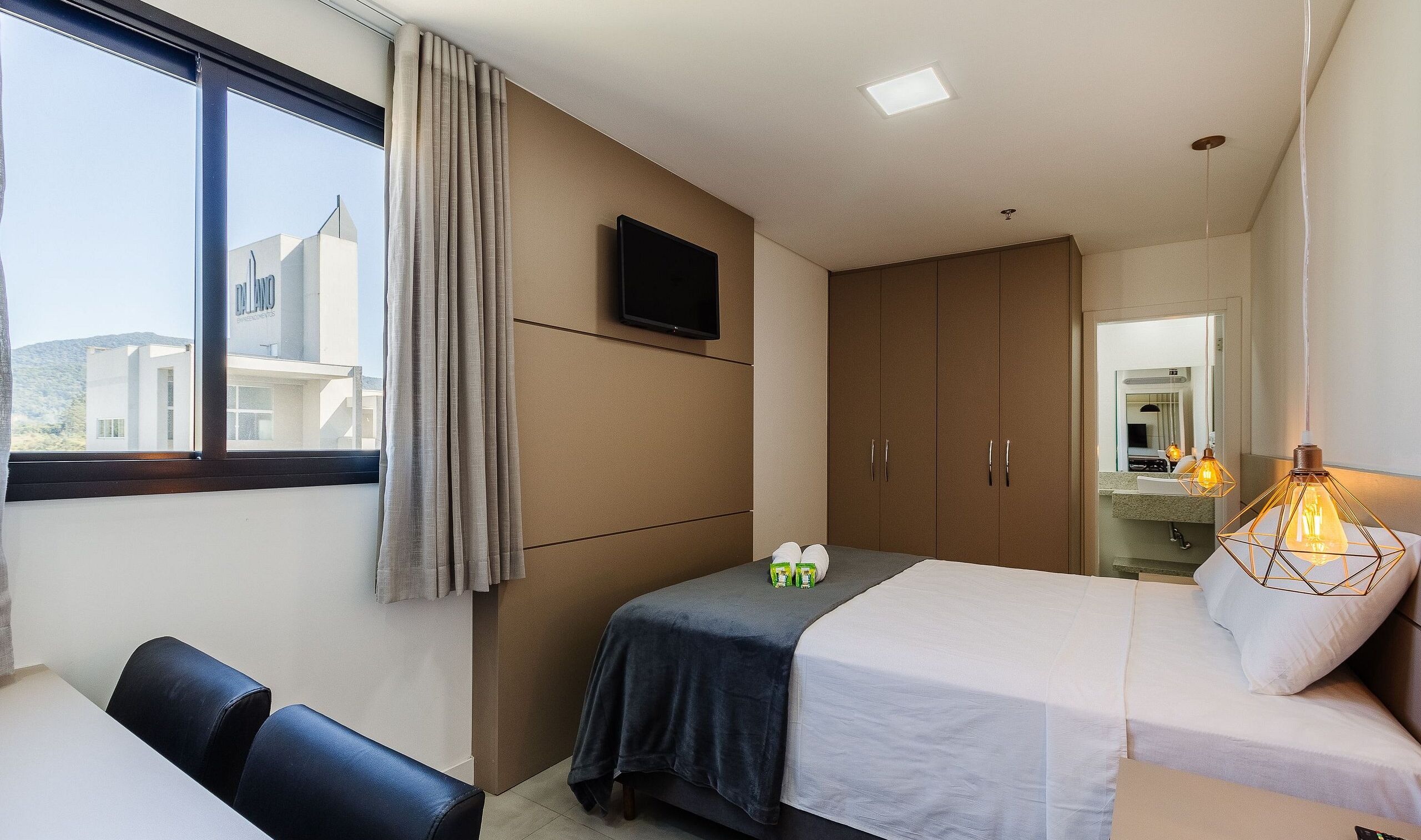 Wifi gratis y ropa de cama 