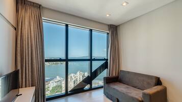 Smart TV 32 pulgadas con canales de televisión digitales