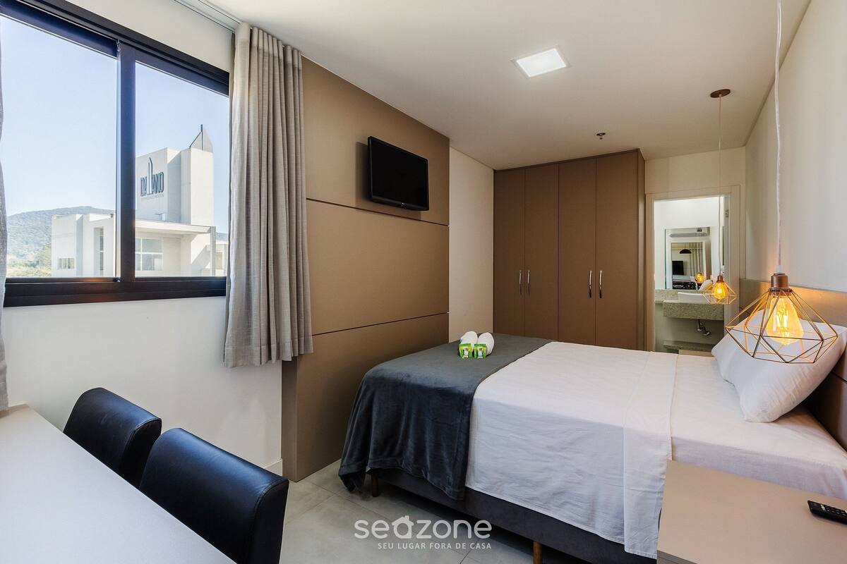 Basic Apartment | 1 bedroom, free WiFi, bed sheets
