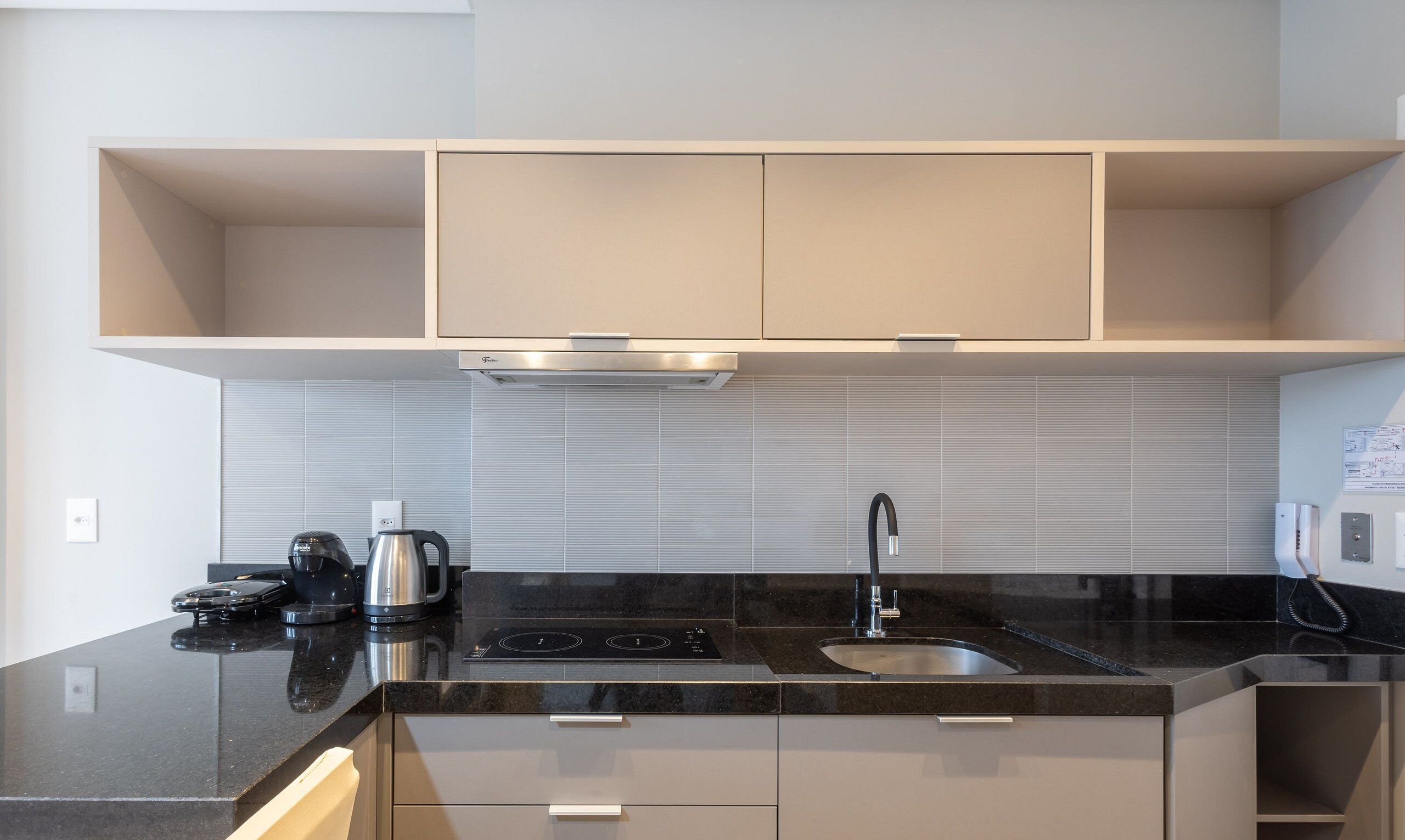 Apartamento básico | Cozinha privada | Micro-ondas, máquina de café expresso, chaleira elétrica