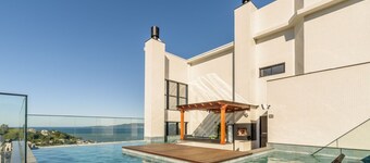 MHF II Apts Variados em Prédio com Vista para o Mar em Itapema