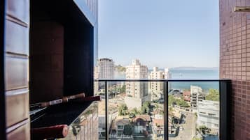 Basic Apartment | Interior