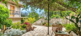 Ithaki Apt in Gaios With 1 Bedrooms and 1 Bathrooms