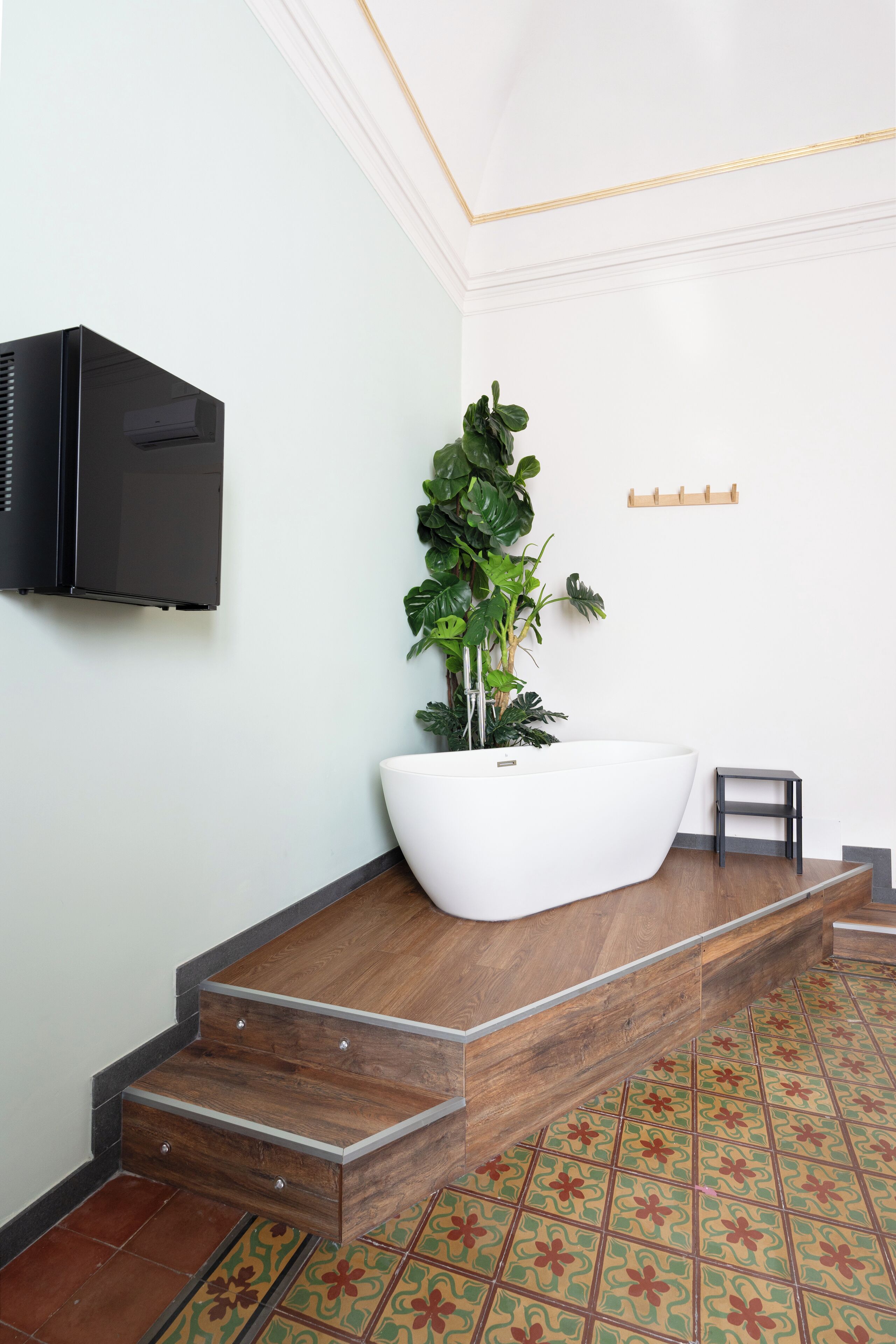 Photo - Holiday Lux Boutique Room