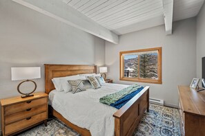 1 quarto, acesso à internet, roupa de cama