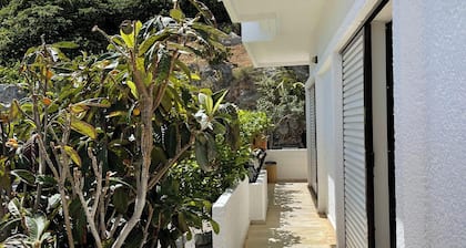 Aeolos Apartments