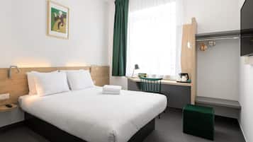 Desk, laptop workspace, soundproofing, free WiFi