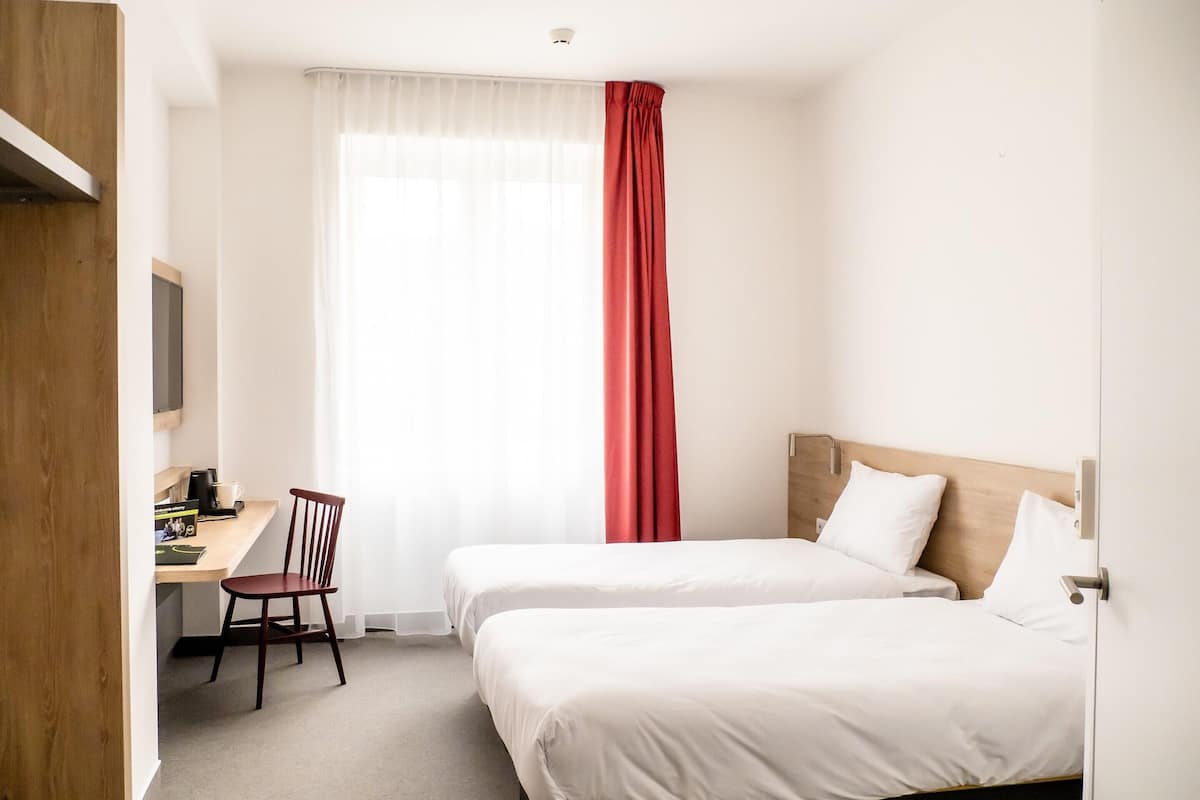 Twin Room, 2 Single Beds