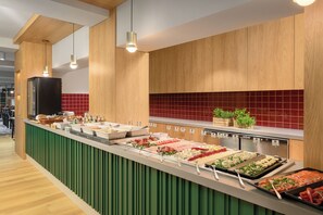 Daily buffet breakfast (PLN 50 per person)
