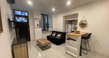 Studio in the historic center of Pont-Saint-Esprit