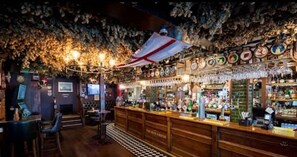 Bar (in der Unterkunft)