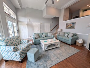 TV, fireplace - Waterfront townhouse with great amenities (Ocean View)