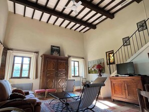 TV, stereo - La Familiale - Provencal house with swimming pool and breathtaking view of Gordes (Gordes)