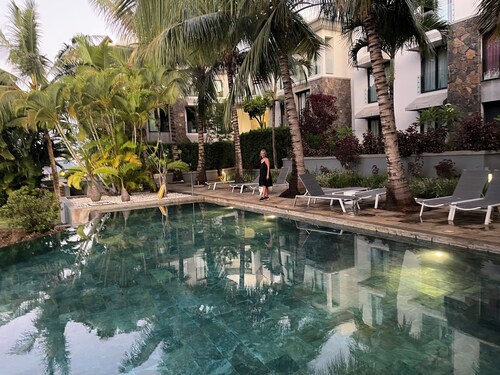 Spacious 3-bedroom Penthouse with beach views and pool  views in Azuri Mauritius