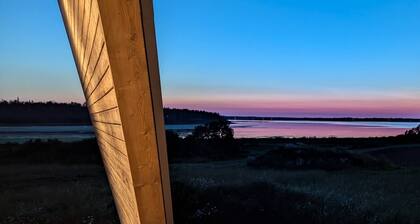 5-bedroom Waterfront Home In Brackley, Minutes To National Park Beaches