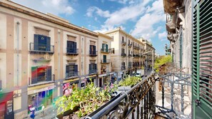 Suite Deluxe, balcón, vistas a la ciudad | Terraza o patio
