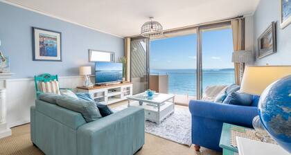 Harbourside 14, 3-7 Soldiers Point Rd - waterfront magic