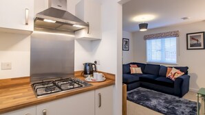 Interior - Charming Coastal Retreat – 1-Bedroom Flat in Blyth - Pass the Keys (Blyth)