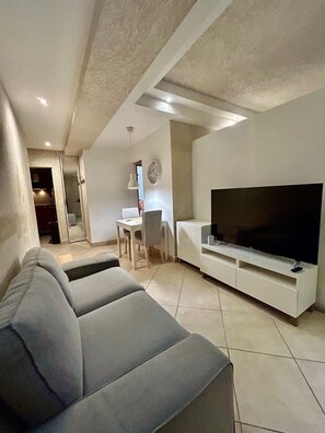 Smart TV, video library