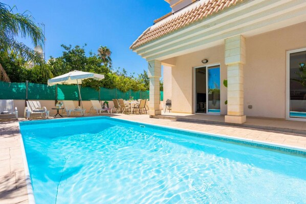 3 bedrooms