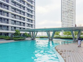 2 piscinas al aire libre